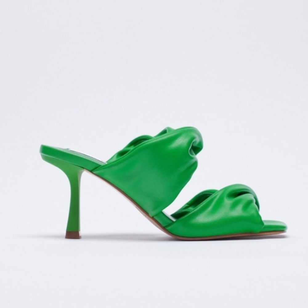 ZARA NWOT - Green Wide Ruched Wide Straps Heeled Sandals (SIZE: EUR 37 / US 6.5) - Picture 3 of 16